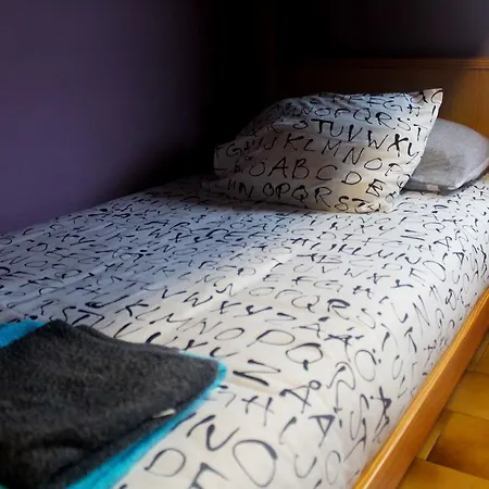 7feetsurfcamp بيت شباب