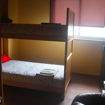 7feetsurfcamp Hostel *