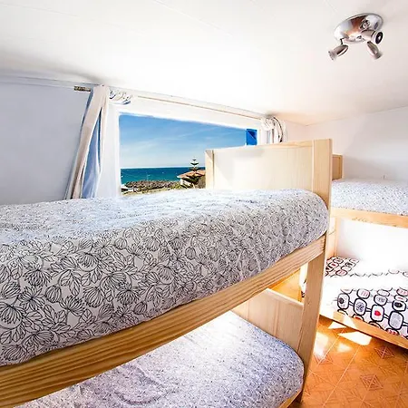 7feetsurfcamp Hostel *